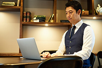 C社　代表取締役社長　U様
